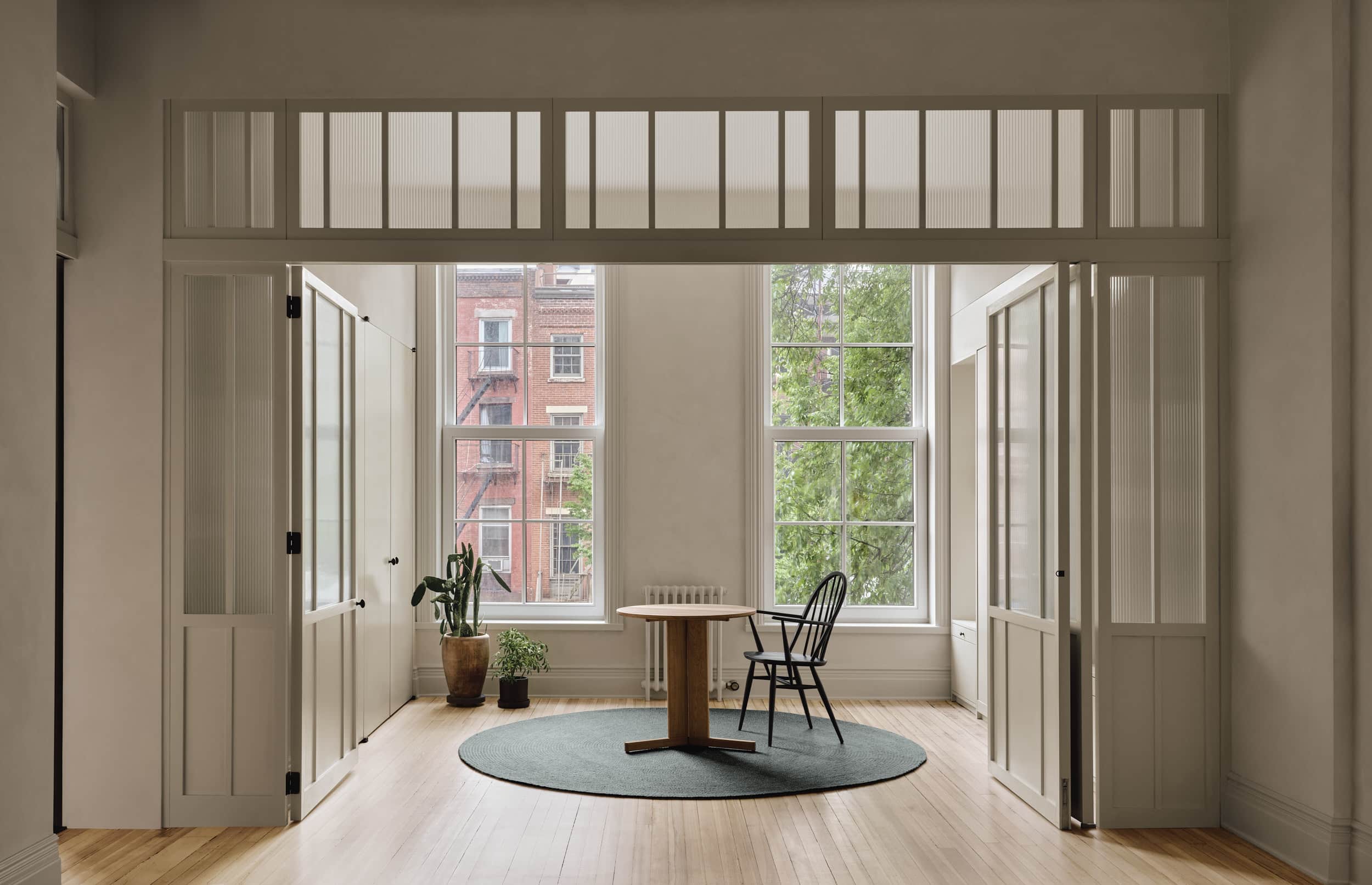 DIVIDING WALL OPEN