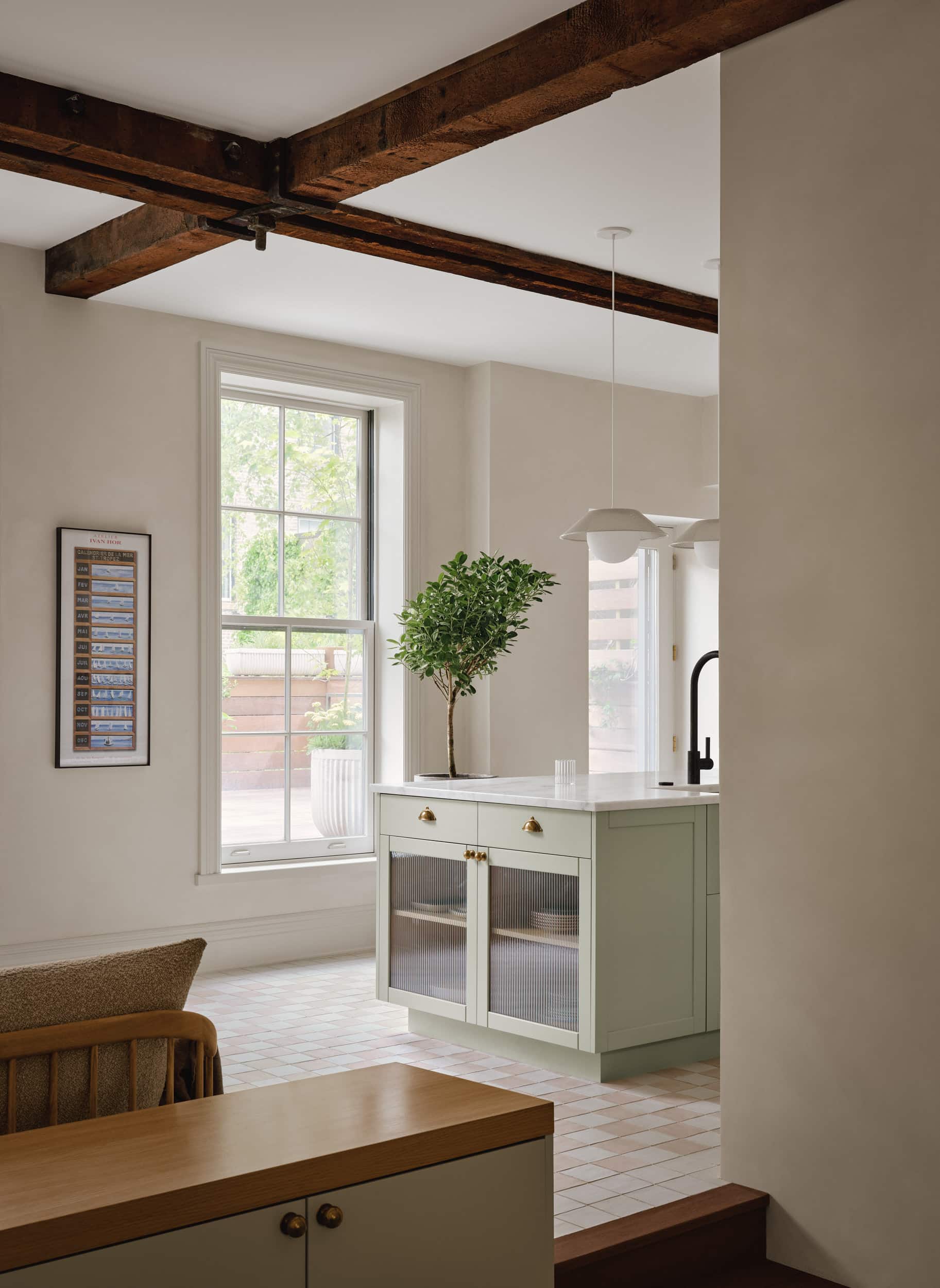 KITCHEN ANGLED